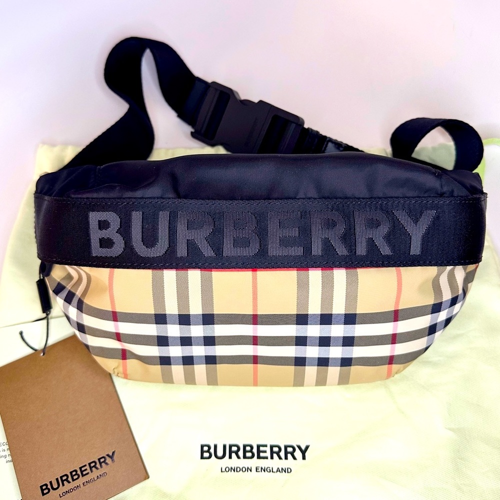 Burberry Black Logo Vintage Biege Check Zip Pocket Shoulder Crossbody Belt Bag